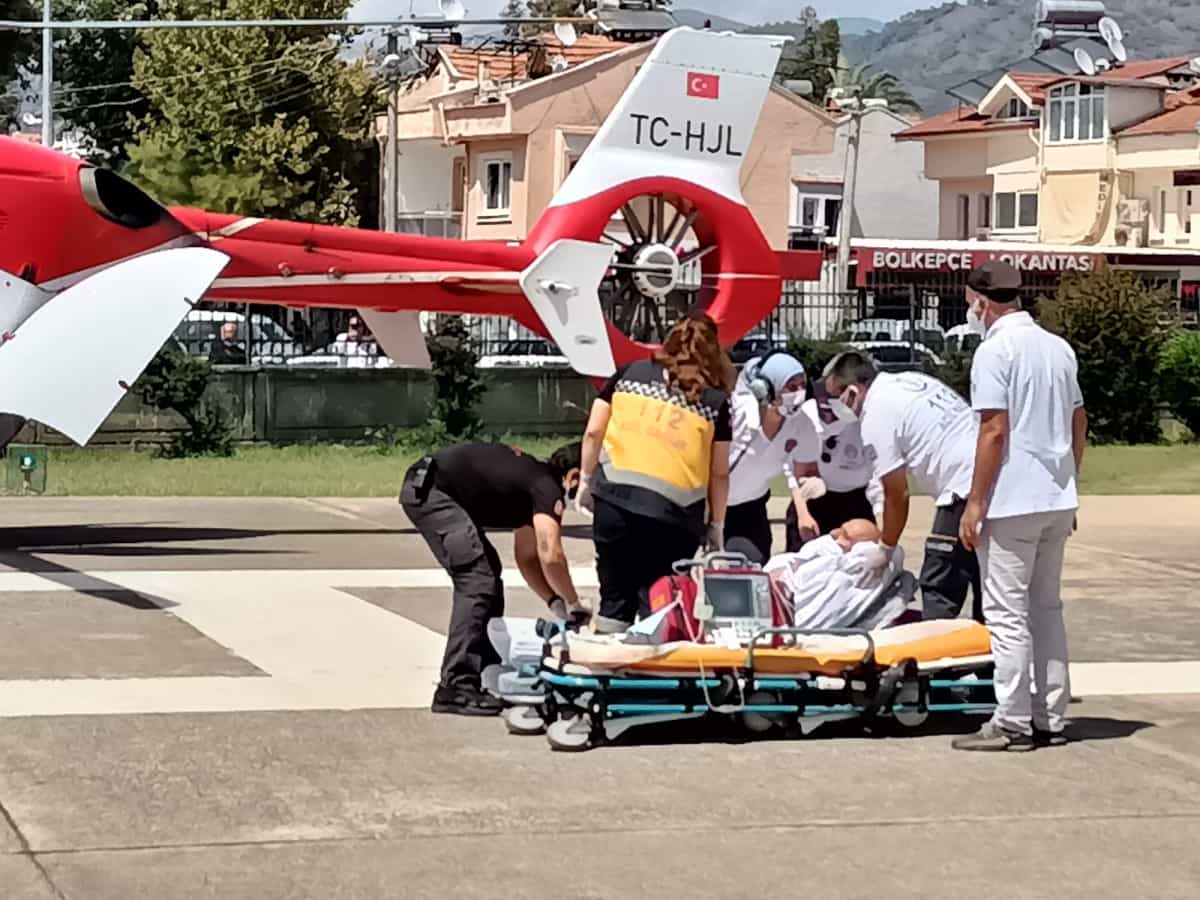 Yerli Ambulans Helikopter Geliyor 1 20210608 ambulans helikopterle nakledildi 174981 353122b07fe91c8a1532