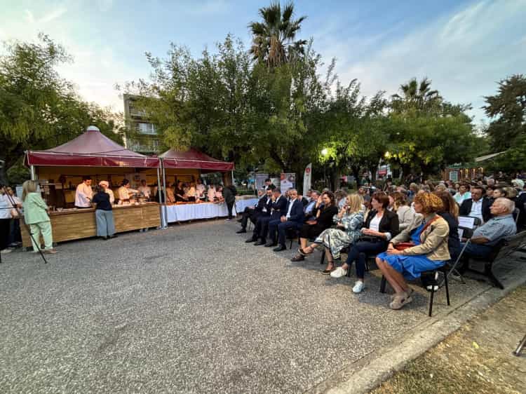 İzmir  Midilli Gastronomi ve Kültür Festivali Yoğun İlgi Gördü