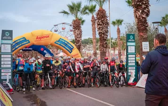 Hafta Sonu Bisiklet Tutkunları Sığacık’ta Buluşuyor 1 Hafta Sonu Bisiklet Tutkunları Sığacık’ta Buluşuyor