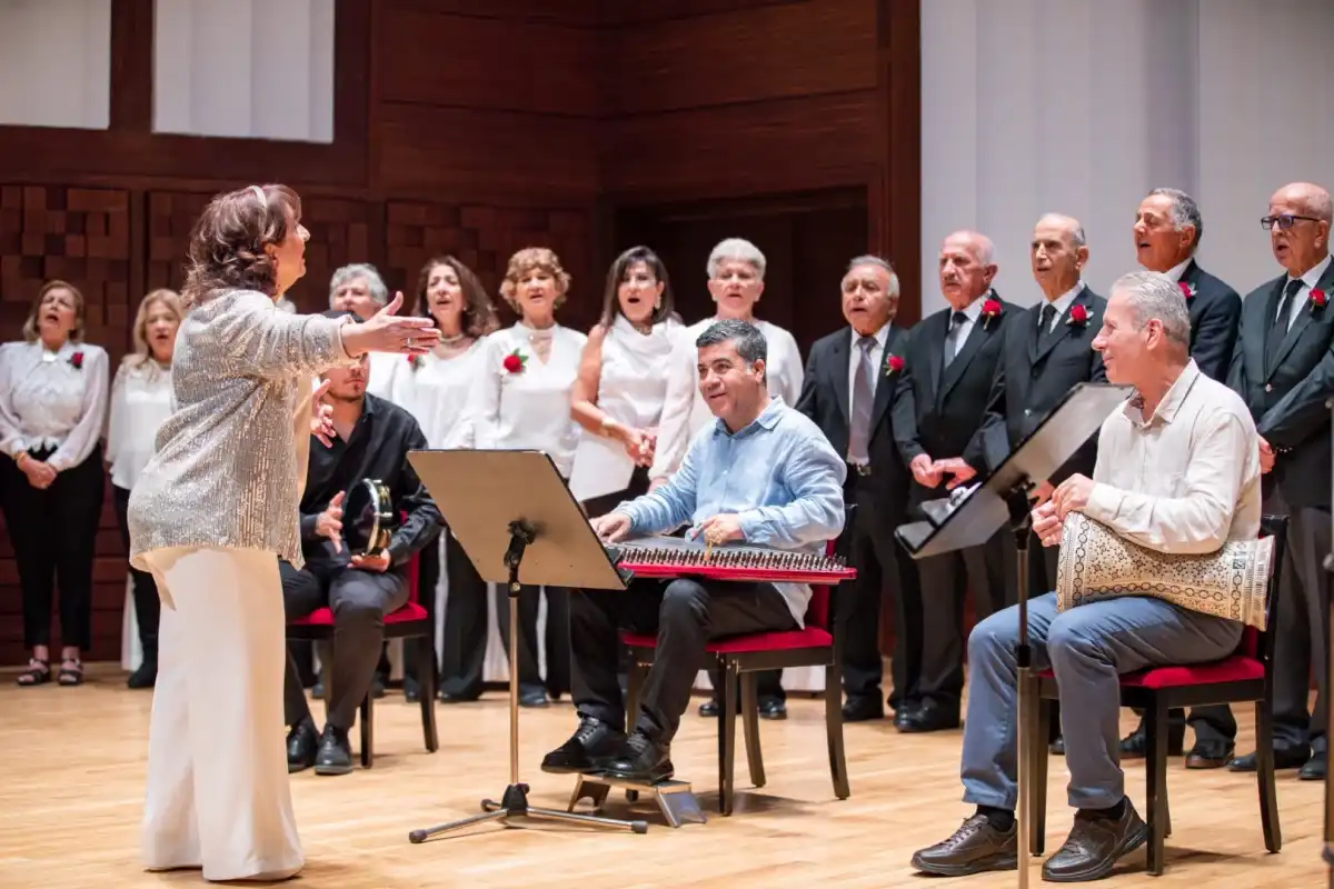 İzmir, Avrupa ve Türkiye’de Yaş Dostu Kent Modeli Olmayı Hedefliyor 1 İzmir, Avrupa ve Türkiye’de Yaş Dostu Kent Modeli Olmayı Hedefliyor