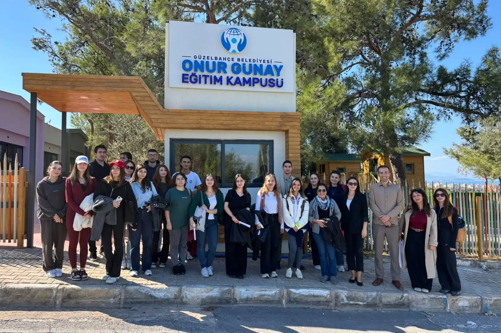 İzmir Güzelbahçe’de İş Birliği Hamlesi