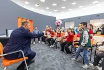 Başkan Tugay, Kadifekaleli Çocuklarla Hikaye Saati Düzenledi