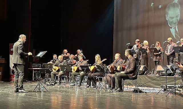 Bakırköy'de Cumhuriyet Coşkusu Türk Halk Müziği konserleriyle başladı 1 bakirkoyde cumhuriyet coskusu turk halk muzigi konserleriyle basladi