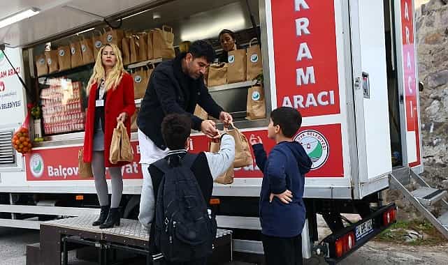 Balçova Belediyesi’nden Okullarda Beslenme Desteği 1 balcova belediyesinden okullarda beslenme destegi