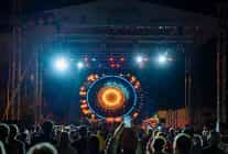 istanbul gencligi beyazitta bulusuyor