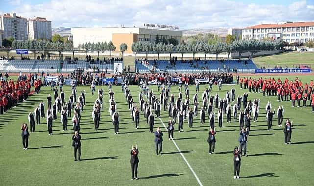 Kahramankazan’da Cumhuriyetin 102. Yıl Dönümü Coşkusu 1 kahramankazanda cumhuriyetin 102 yil donumu coskusu
