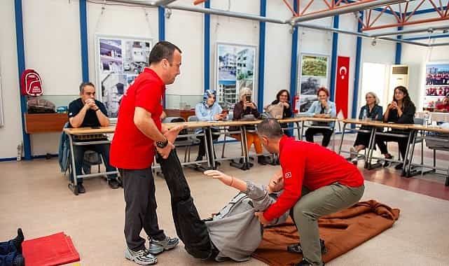 karsiyaka afet gonullulerinde 2 donem kayitlari basladi