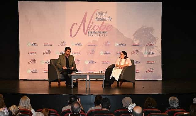 latife tekin manisali sanatseverlerle bulustu