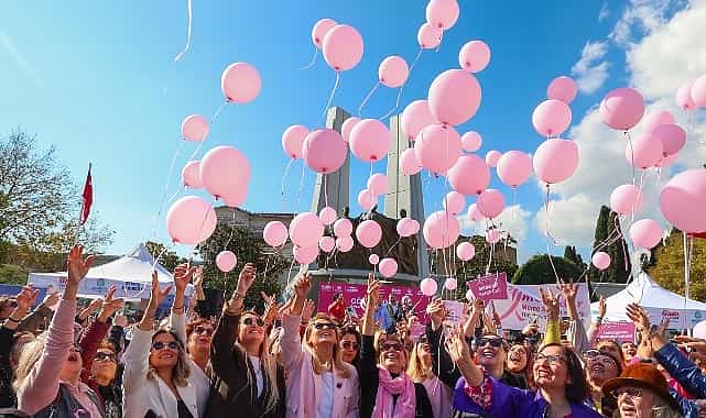 Meme Kanseri Farkındalığı İçin Bakırköy’de Gökyüzüne Pembe Balonlar Uçuruldu 1 meme kanseri farkindaligi icin bakirkoyde gokyuzune pembe balonlar ucuruldu