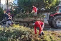 mendereste atiklar toplaniyor