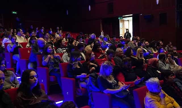 Sırların Ortaya Çıktığı, Gerilim Dolu Bir Gecenin Hikayesi "Öksüzler" Seyirciyle Buluştu 1 sirlarin ortaya ciktigi gerilim dolu bir gecenin hikayesi oksuzler seyirciyle bulustu