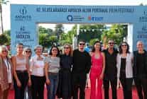 uluslararasi yarisma filmleri seyirciyle bulusuyor