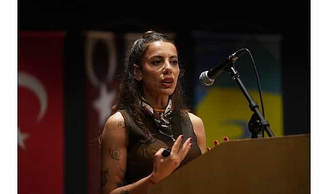 afet yonetiminde kadin ve cocuk odagi konusuldu