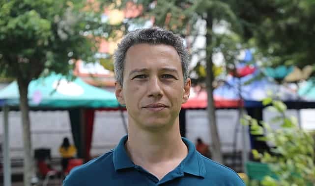 Akıllı bir telefon için 12 bin litreden fazla su tüketiliyor! 1 akilli bir telefon icin 12 bin litreden fazla su tuketiliyor