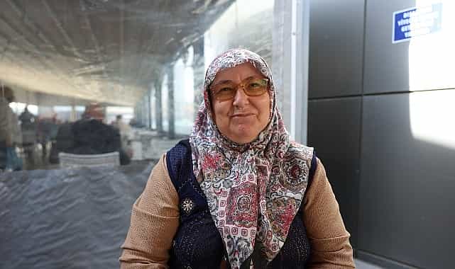 aydin buyuksehir belediyesi havuz kafede 4 cesit yemek 75 tl