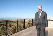 baskan altay turizme katki saglayacak yaka manastirdaki calismalarin son asamaya geldigini acikladi