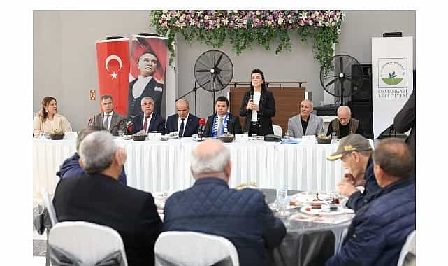 Başkan Aydın’a Ovaakça’da hizmet teşekkürü 1 baskan aydina ovaakcada hizmet tesekkuru