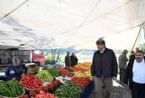 baskan kocaman atasehir pazarinda esnafla bir araya geldi