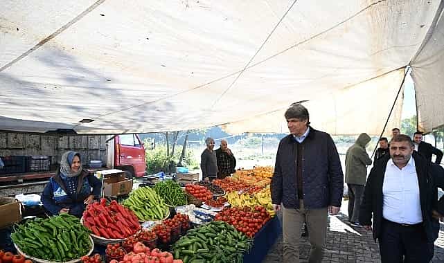 Başkan Kocaman Ataşehir Pazarı’nda Esnafla Bir Araya Geldi 1 baskan kocaman atasehir pazarinda esnafla bir araya geldi