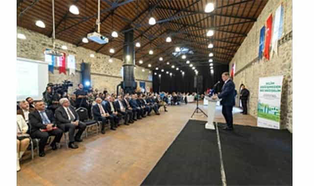 baskan tugay gelecegi bekleyen degil gelecegi planlayan ve insa eden bir sehir olmak zorundayiz