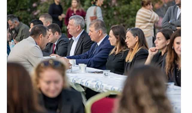 baskan tugay onur gunayin hayir yemegine katildi