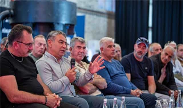 Başkan Tugay su ürünleri kooperatiflerinin temsilcileri ile buluştu 1 baskan tugay su urunleri kooperatiflerinin temsilcileri ile bulustu