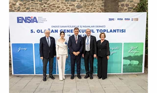 Başkan Tugay’dan sanayicilere yeşil dönüşüm çağrısı 1 baskan tugaydan sanayicilere yesil donusum cagrisi