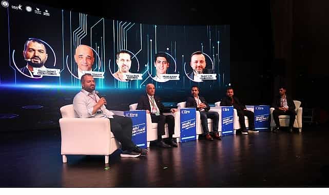 Bilişim Fuarı'nda sporun dijital dönüşümü konuşuldu 1 bilisim fuarinda sporun dijital donusumu konusuldu