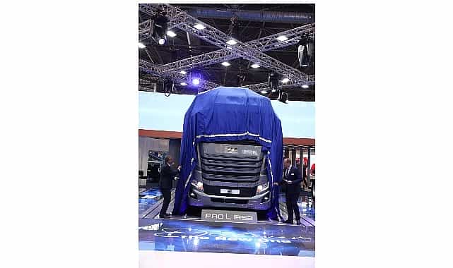 bmc yeni nesil kamyonlariyla solutrans 2025te sahnede