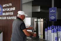 buyuksehir belediyesinin emekli kahveleri buyuk ilgi goruyor