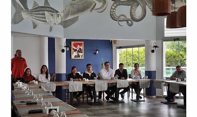 cesme belediyesi ve akuttan cestur personeline afet bilinci egitimi