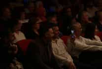 cigli komedi aksamlari ogretmenlere neseli bir gece yasatti