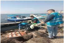 dogaseverler karsiyakada kiyi temizligi yapti