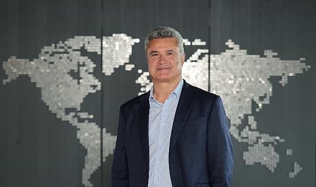 ey 2025 kuresel gelirini 532 milyar dolar olarak acikladi