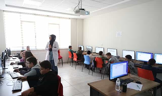 Gençleri Geleceğe Hazırlayan Genç KOMEK Atölye Eğitimleri Başladı 1 gencleri gelecege hazirlayan genc komek atolye egitimleri basladi