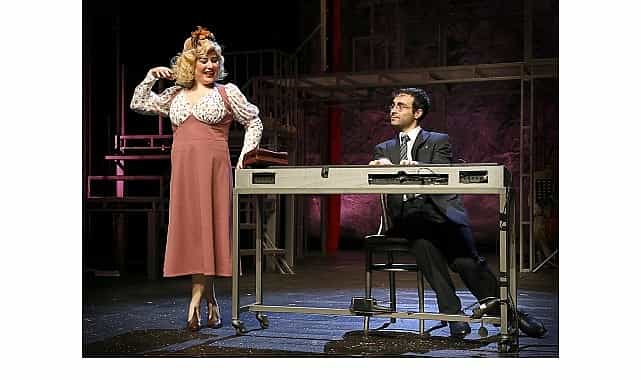 ibb sehir tiyatrolari aralik ayinda 36 oyunu seyirciyle bulusturuyor