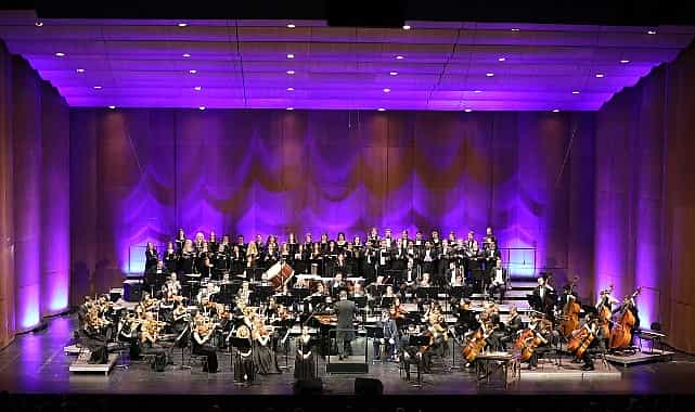 İDSO DenizBank Konserleri'nde Ulu Önder’e “Son Veda” ile saygı duruşu 1 idso denizbank konserlerinde ulu ondere son veda ile saygi durusu