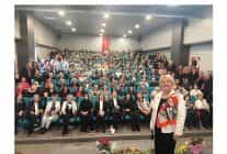 kadinlar ataturku sevdigi sarkilarla andi