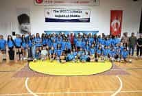 kemer belediyesi cocuklari ve gencleri sporla bulusturuyor