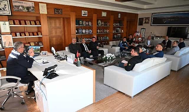 Kemer Belediyespor bir futbolcuyu daha transfer etti 1 kemer belediyespor bir futbolcuyu daha transfer etti