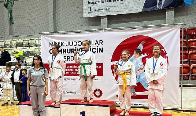 konakin judo takimi ilk turnuvadan madalyalarla dondu