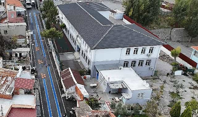 konakta okul yolu renkli cocuklar mutlu