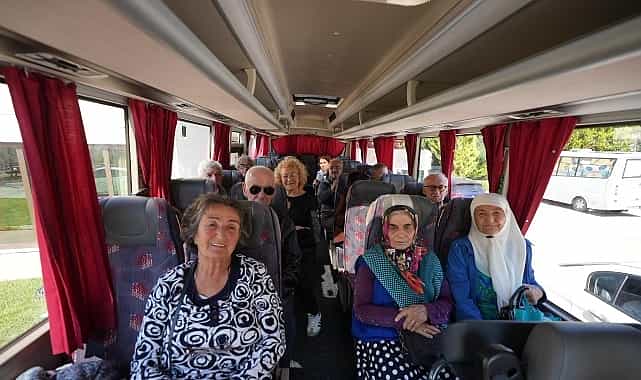 Maltepe’nin “ihtiyar delikanlıları ve altın kızları” unutulmadı 1 maltepenin ihtiyar delikanlilari ve altin kizlari unutulmadi