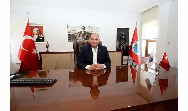 Menderes Belediyesi’nden Öğretmenler Günü Hediyesi 1 menderes belediyesinden ogretmenler gunu hediyesi