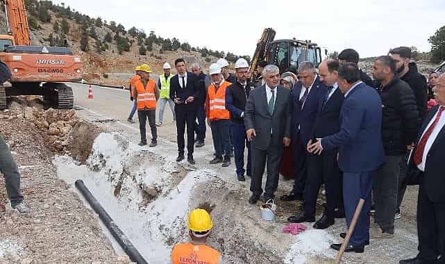 Milletvekili Özer ve Başkan Altay 38 Mahallenin Su Sorununu Çözecek Projeyi İnceledi 1 milletvekili ozer ve baskan altay 38 mahallenin su sorununu cozecek projeyi inceledi