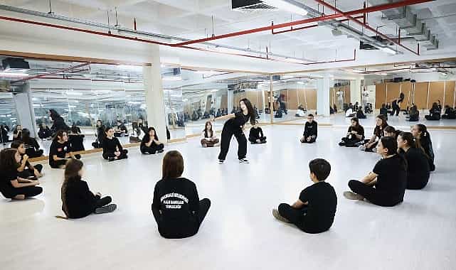 Osmangazi Belediyesi Geleceğin Dansçılarını Yetiştiriyor 1 osmangazi belediyesi gelecegin danscilarini yetistiriyor