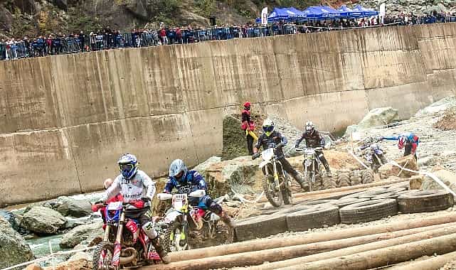 Türkiye Enduro ve ATV Şampiyonası Senoz Vadisi’nde Heyecan Dolu Anlara Sahne Oluyor 1 turkiye enduro ve atv sampiyonasi senoz vadisinde heyecan dolu anlara sahne oluyor