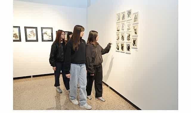 varligin arayuzu sergisi sefakoy galeri kupte