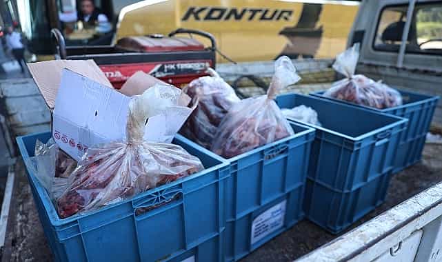 Antalya otogarında 270 kilo uygunsuz taşınan et bulundu 1 antalya otogarinda 270 kilo uygunsuz tasinan et bulundu