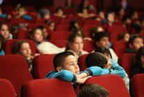 baskan cercioglu cocuklari tiyatro ile bulusturdu